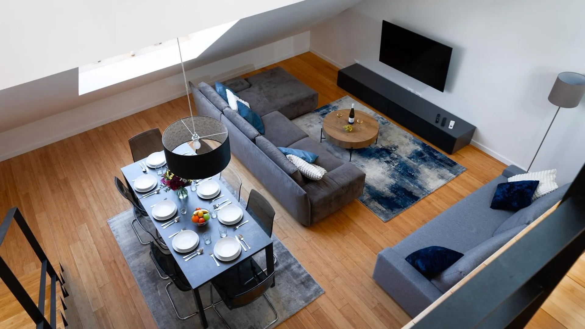 Апартаменты Two-Level Apart With A Terrace Near The Vltava River Прага Чехия