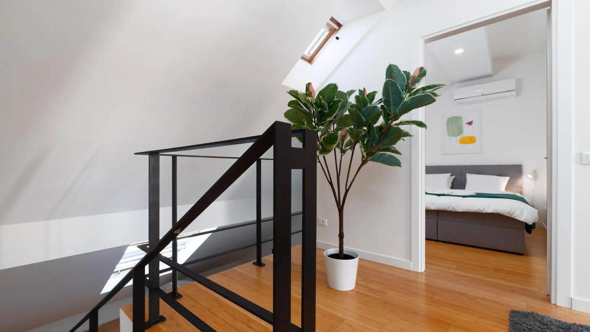 Two-Level Apart With A Terrace Near The Vltava River 布拉格 捷克